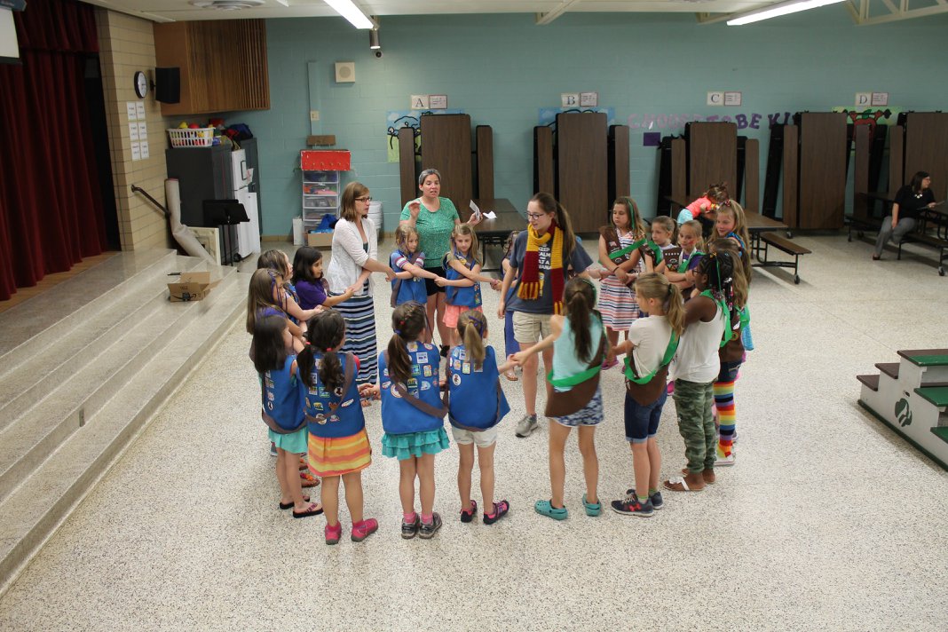 35226893_2145781618784222_6293790263185768448_o